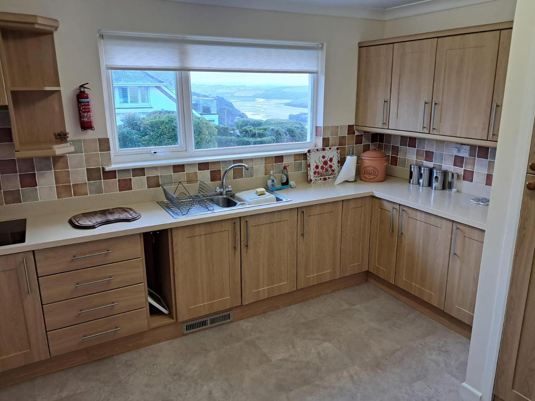 2 Riverside Crescent *